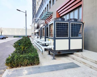 山西工程科技職業(yè)大學澡堂空氣能熱水項目